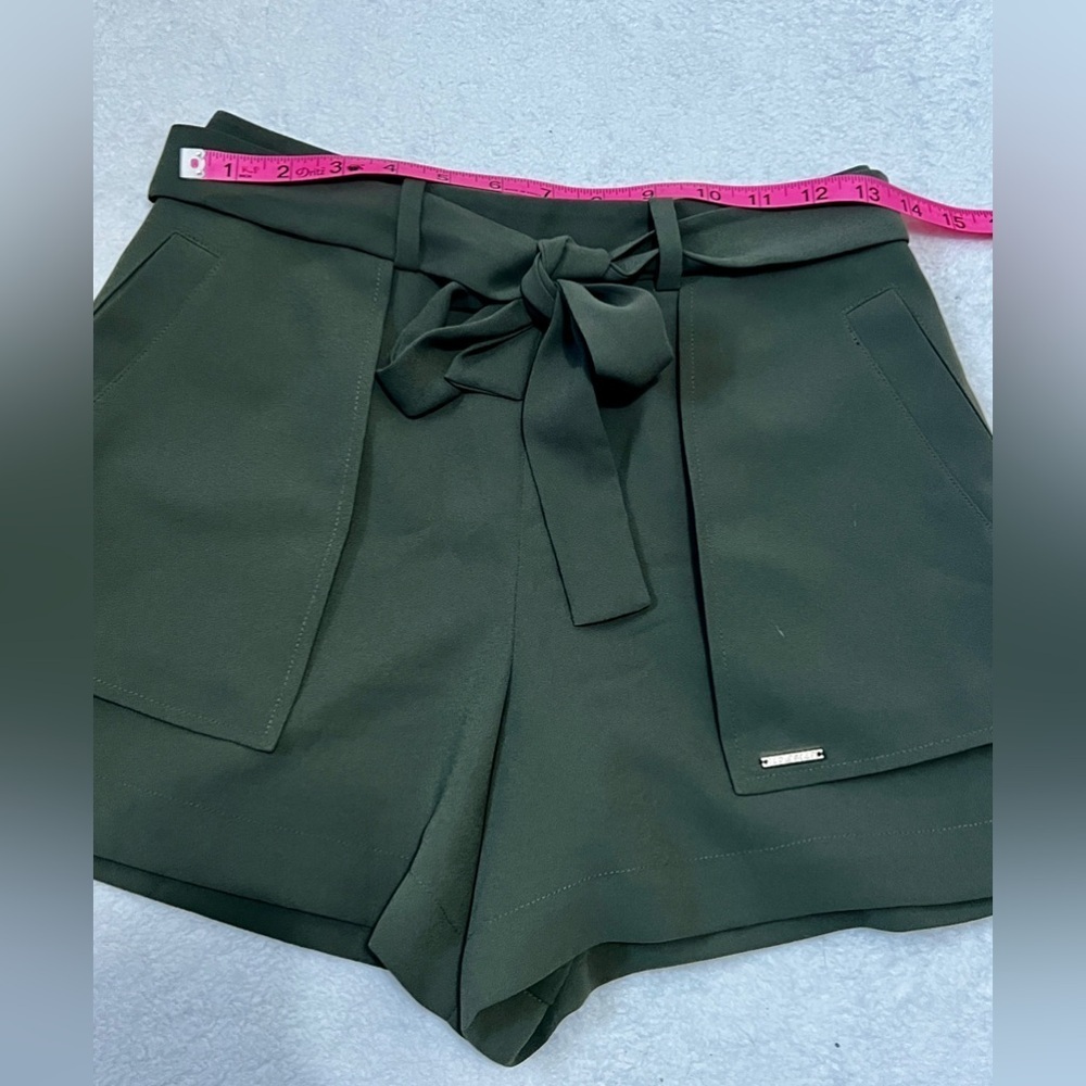 Ted Baker London Olive Tie Waist Paper Bag Trouser Shorts - Size 0 (27") - Picture 3 of 13